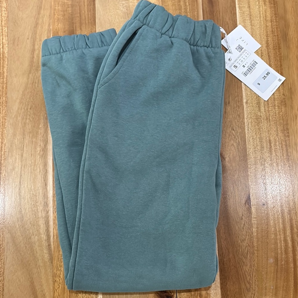 Zara Sea Green Sweatpants